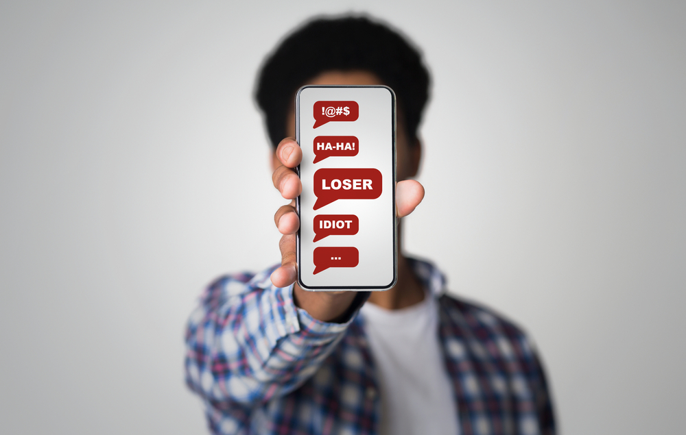 Recognise the signs of Cyberbullying: The Tech Mom
